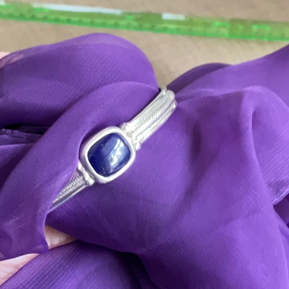 Sterling Silver and Lapis oval bangle bracelet - Picture 4 of 10